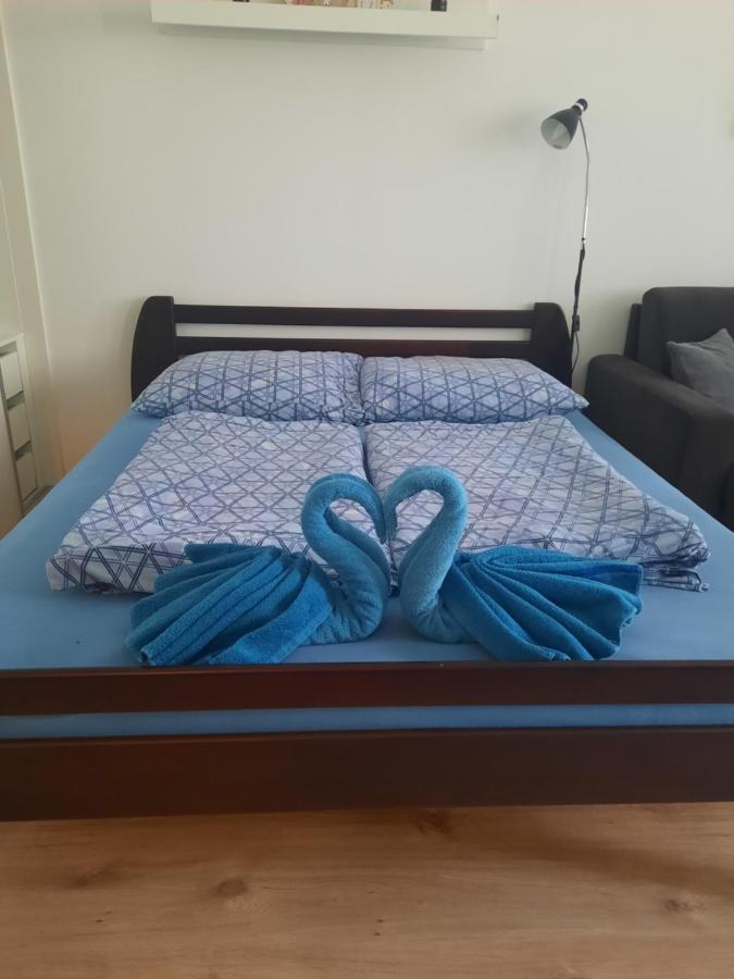 Apartment Klimka With Balcony, Free Wifi And Free Parking Bratislava Esterno foto
