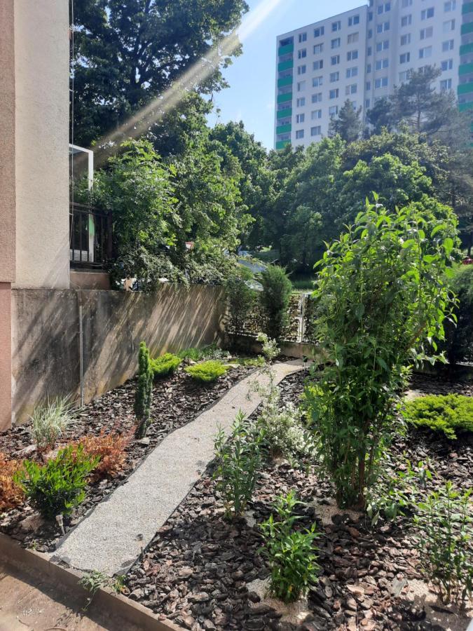 Apartment Klimka With Balcony, Free Wifi And Free Parking Bratislava Esterno foto
